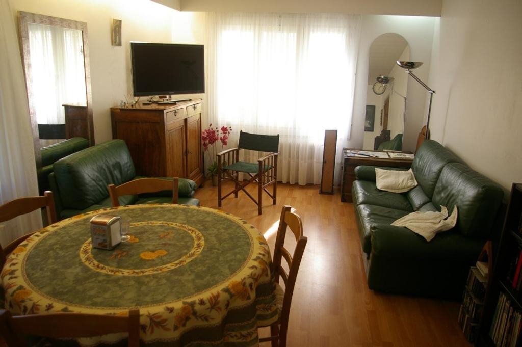 Les Gardenias Bed & Breakfast ตูลูส ภายนอก รูปภาพ